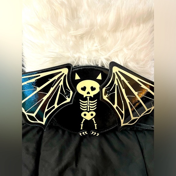 Betsey Johnson Bat cross body bag - Picture 1 of 9